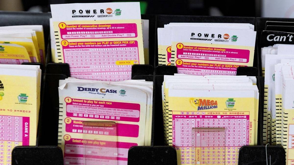 You are currently viewing Record-breaking Powerball jackpot soars to $725 million!