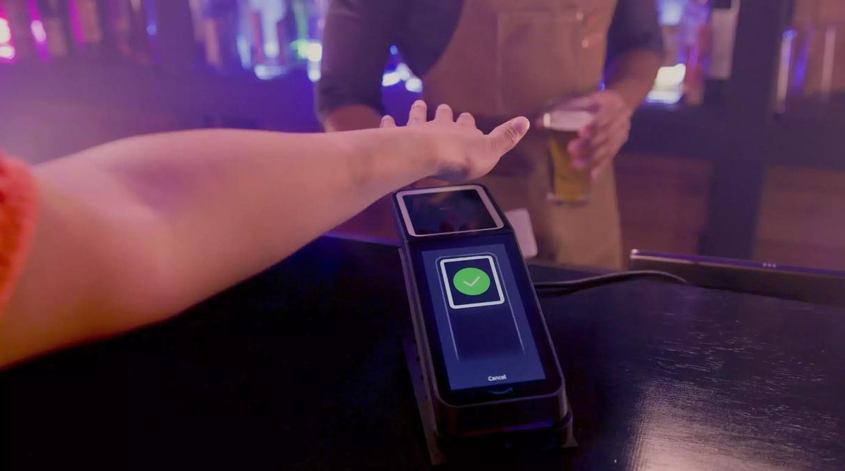 You are currently viewing Amazon’s Futuristic Payment Tech Now at Whole Foods Nationwide