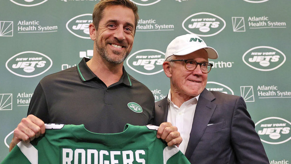You are currently viewing Jets’ Unique Contract Offer to Aaron Rodgers Thwarted by NFL Owners