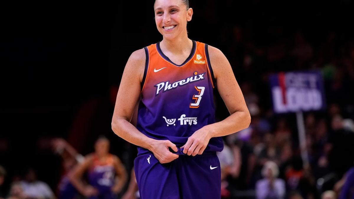 You are currently viewing Diana Taurasi Sets Record as First WNBA Star to Score 10,000 Points