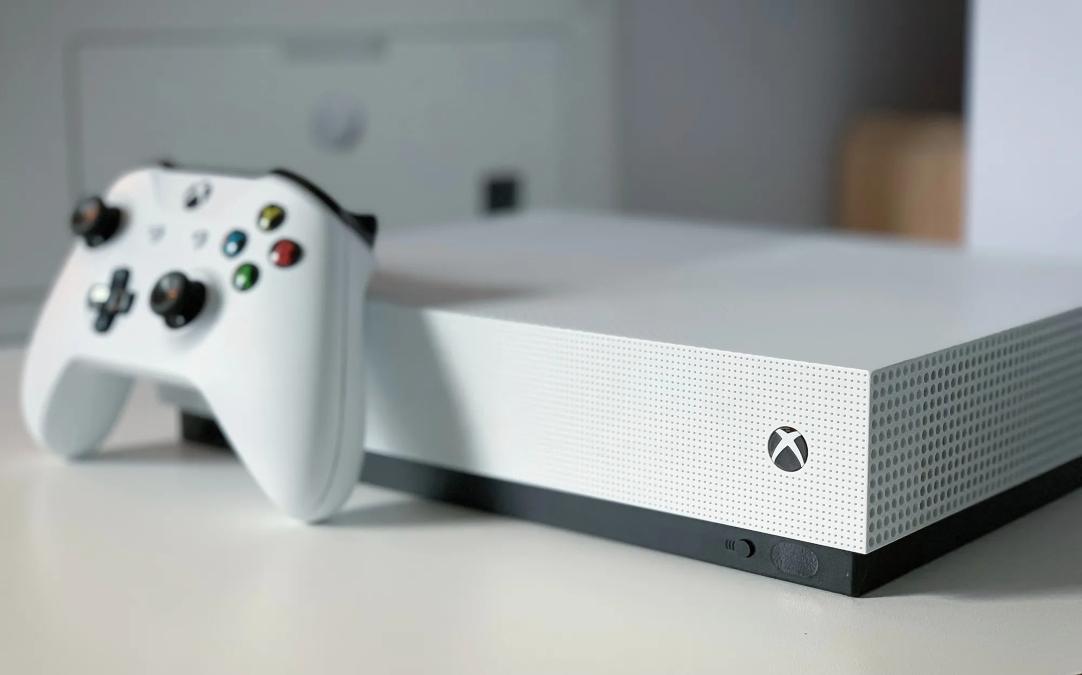 Read more about the article Xbox’s Innovative Strike System: A Safer Online Gaming Experience