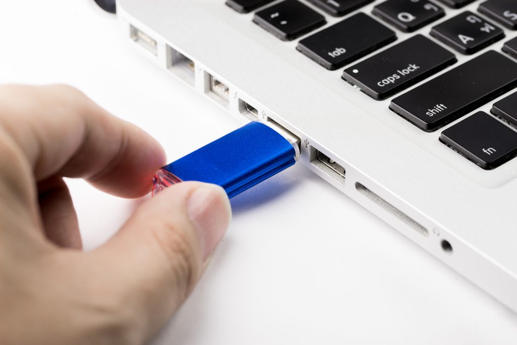 Read more about the article The Hidden Clock: Data Survival on USB Flash Drives