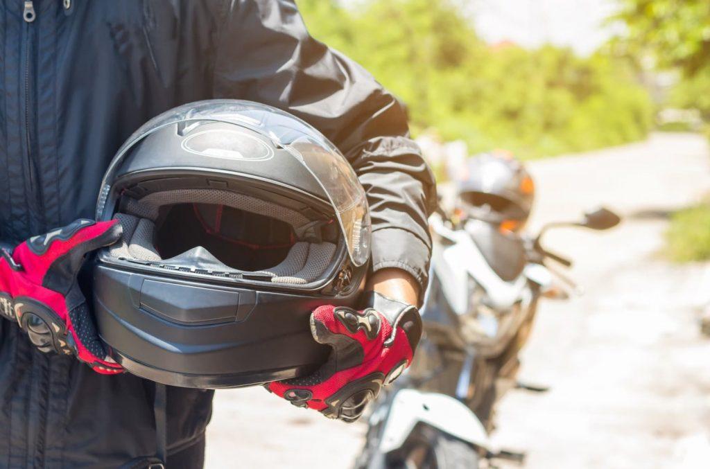 You are currently viewing How Comparative Negligence Rules Impact Motorcycle Accident Claims